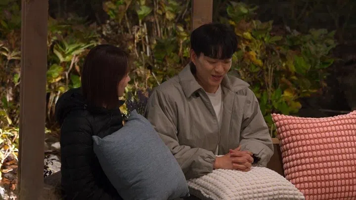 ahn seung-hyun | better late than single 2 | ranking red and green flags | netflix dating show