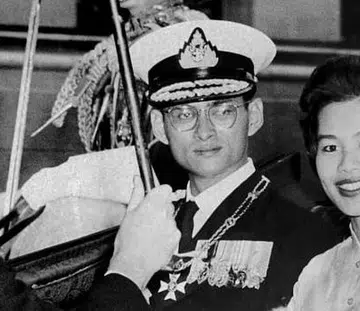 king-bhumibol-10-facts