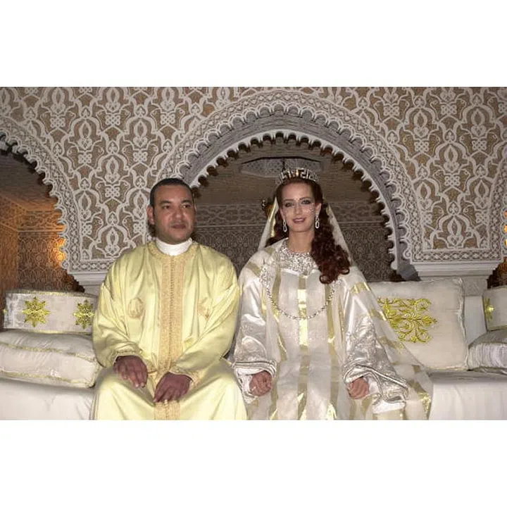 Salma Bennani was working as an information services engineer at ONA Group, Morocco's largest private holding company, when sparks flew at a private party where she met King Mohammed VI of Morocco. They eventually married on October 12, 2001.