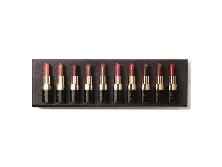 As a lipstick addict, this collection of Bobbi Brown's original 10 shades is a definite collector's item. Plus, they come in a gorgeous keepsake box that's too beautiful to resist! 