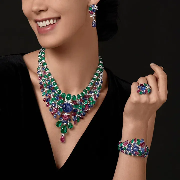 Cartier Beautes du Monde in article