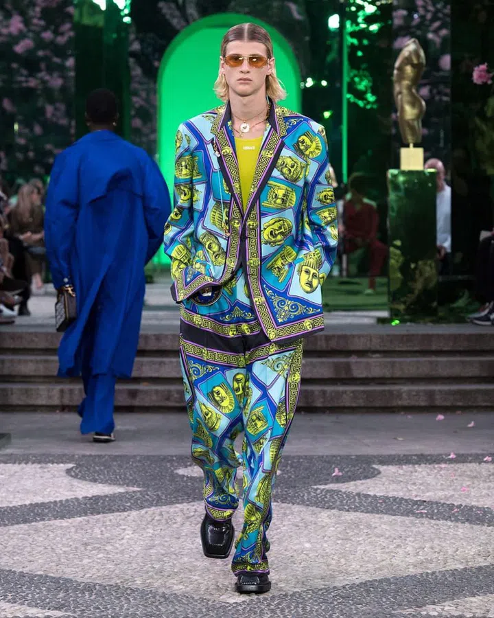 Photo: Versace