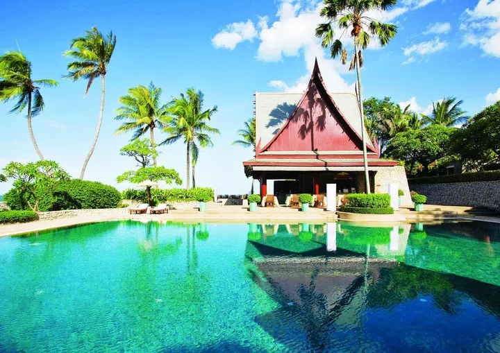 SB0215Beauty_Spa Awards Chiva-Som_outdoor pool