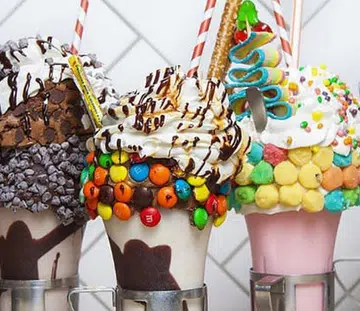 10-crazy-food-trends-Singapore