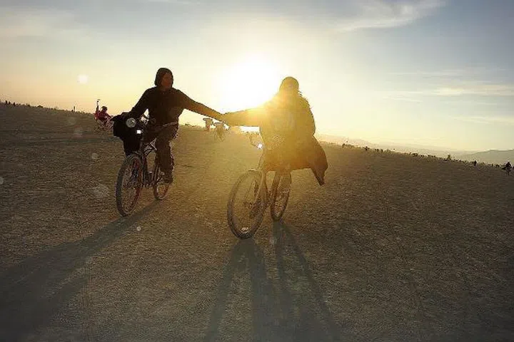 Heidi Klum soaked up the fiery sunsets and even fierier burning ceremony.
