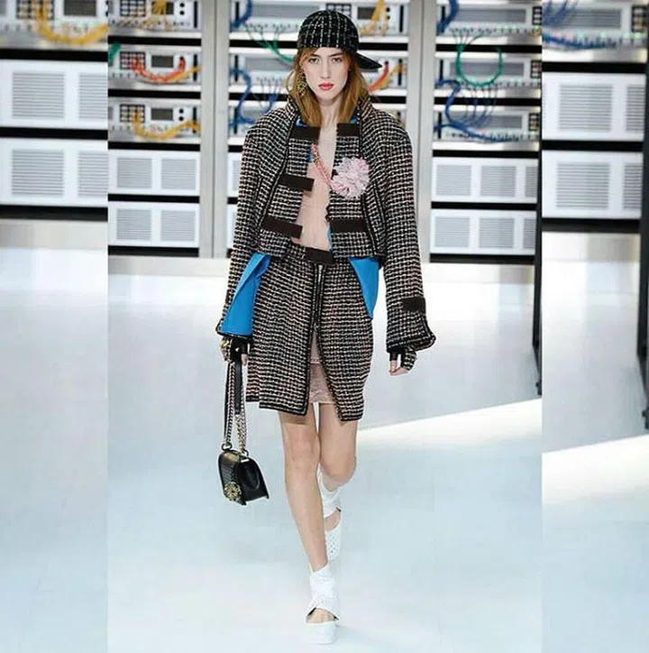 Number of shows walked: 40 //
Trademark: Intense gaze, fierce walk //
Seen here: Chanel (@chanelofficial) //
Photo: Instagram (@teddy_quinlivan)