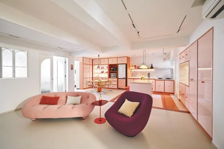 knella | a fashionable life | living room