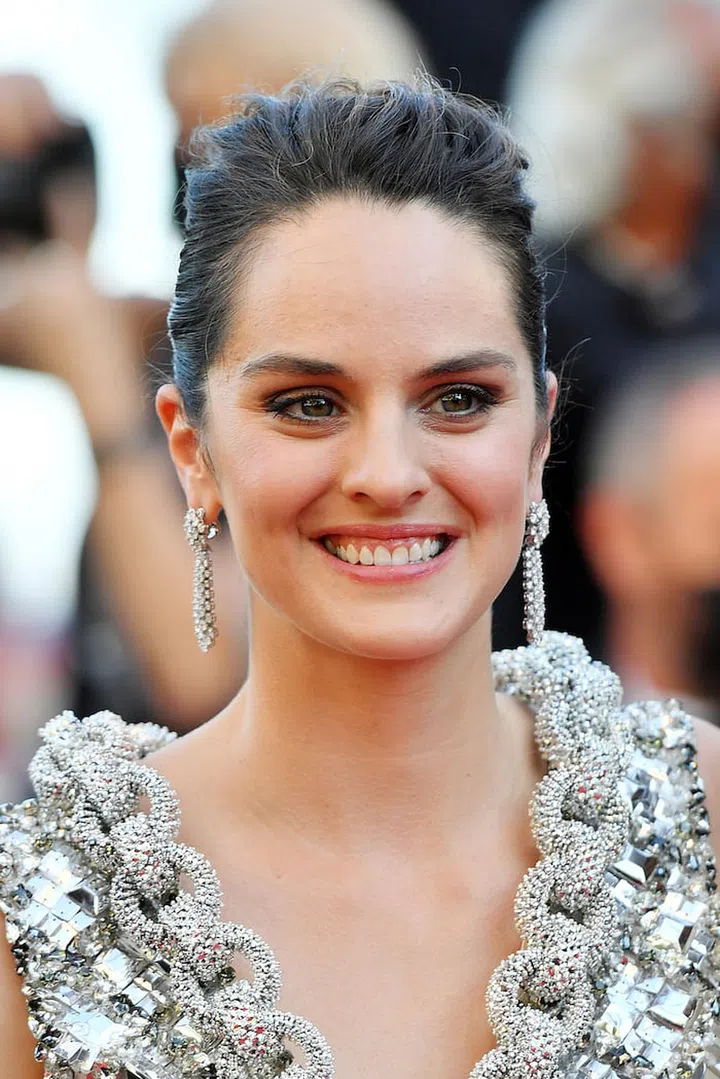Noémie Merlant wearing Van Cleef & Arpels (Photo: Dominique Charriau/Wireimage)