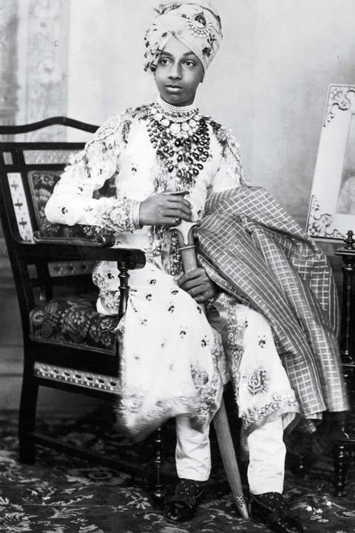 Virtually every major empire of antiquity, especially ancient Rome, valued pearls for their beauty and powerful symbolism. However, it took Persian Gulf pearl traders in the 18th and 19th centuries to bring the gems to the attention of India's Mughal emperors, who festooned tunics, ornamental belts, carpets, and canopies with ropes of the silvery baubles, forever imbuing pearls with lavish, upper-crust associations.
