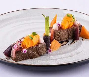 Photo: Courtesy of Luxe Catering