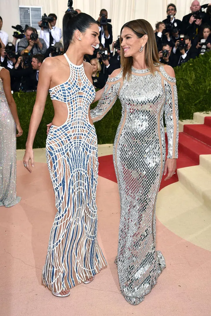 Kendall Jenner And Cindy Crawford Share A Sweet Moment At The Met Gala