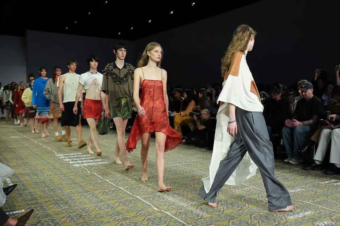 女性情報誌 Harper's BAZAAR Australia September 2024 4 Australian And New Zealand Brands Changing The Way We Dress Now