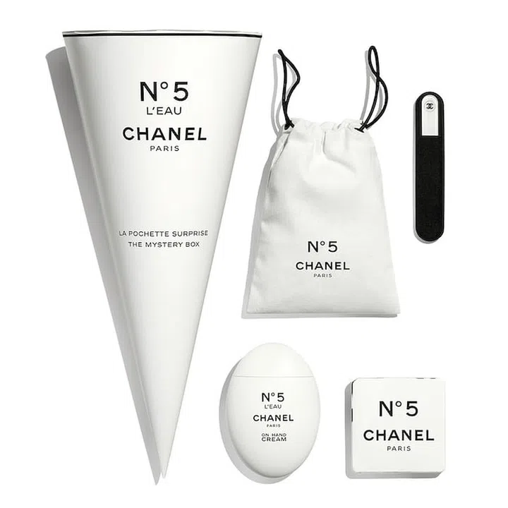 No 5  L'eau The Mystery Box (Photo: Chanel)