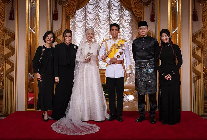 hbsg-flower-diamond-tiara-prince-mateen-brunei