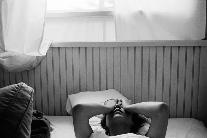 There's been much ado about getting an average of seven to eight hours of sleep every night. But does it apply to everyone? According to Dr. Kennedy, no: "There is no golden rule. When people try to apply rules like that to sleep, they end up sleeping worse because they think too much about sleep and get anxious, spend too much time in bed (much of it awake and frustrated) and start to create problems where there were none. If a person is in good health, feels reasonably well rested most of the time, falls asleep easily (but not spontaneously or in inappropriate places), and wakes up at approximately the same time most days, she is likely getting enough sleep. " Photo: Getty
