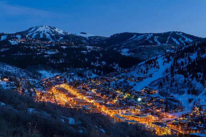 Maybe sun and sand aren’t for you. Totally cool. Instead of whisking off to expensive locales like the Swiss Alps to indulge your inner ski bunny, head to Park City, Utah, for powder and great restaurants. “This is the ultimate spot for a ski honeymoon,” says Batkin. “There’s a fun town, lots of mountains, and fun cold-weather activities.” Hotel Park City has that classic lodge feel — think cozy fireplaces and mountain views. It’s also centrally located, so you can hop on and off the slopes easily. Photo: Getty