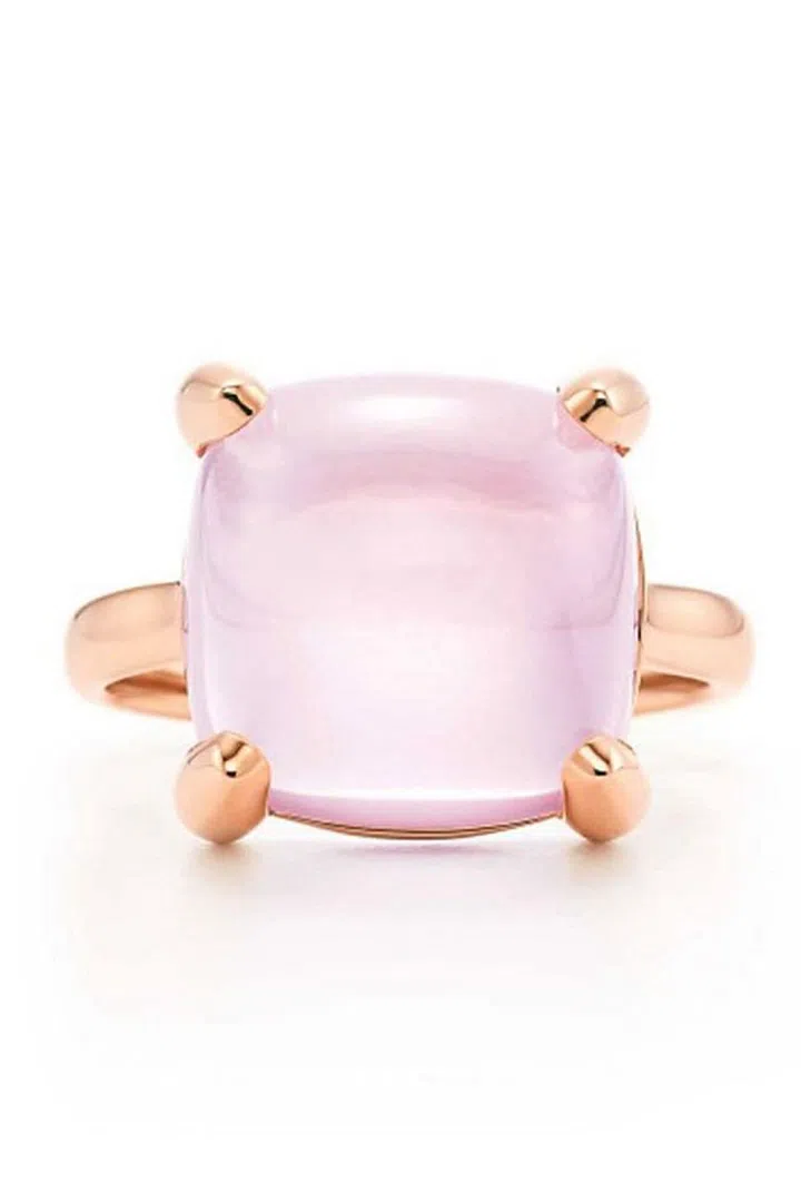 This smooth rose-quartz gemstone sits beautifully against its rose gold ring setting. Tiffany Rose Quartz Ring, S$2,448