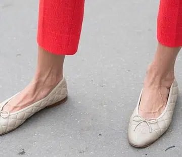 Flat shoes