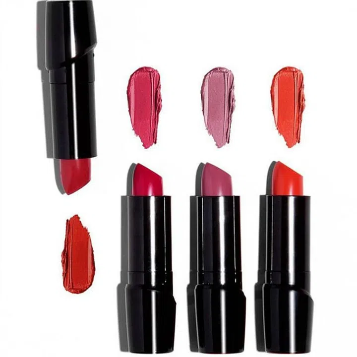 Yes, Wet N Wild has always been seriously fun and full of all the rainbow shinies, but 2017 was also the year of smashing outdated beauty standards and this brand was on board. Calling on Diandra Forrest to front their 'Breaking Beauty' campaign, Wet N Wild became the first beauty brand to feature a woman with albinism.

Photo: @Wetnwildbeauty