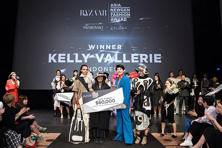 BAZAAR NewGen 2019 Regional winner Kelly Vallerie walked away with a master’s degree scholarship at the prestigious Istituto Marangoni and $10,000 cash prize. (Photo: Ashley Mak)

