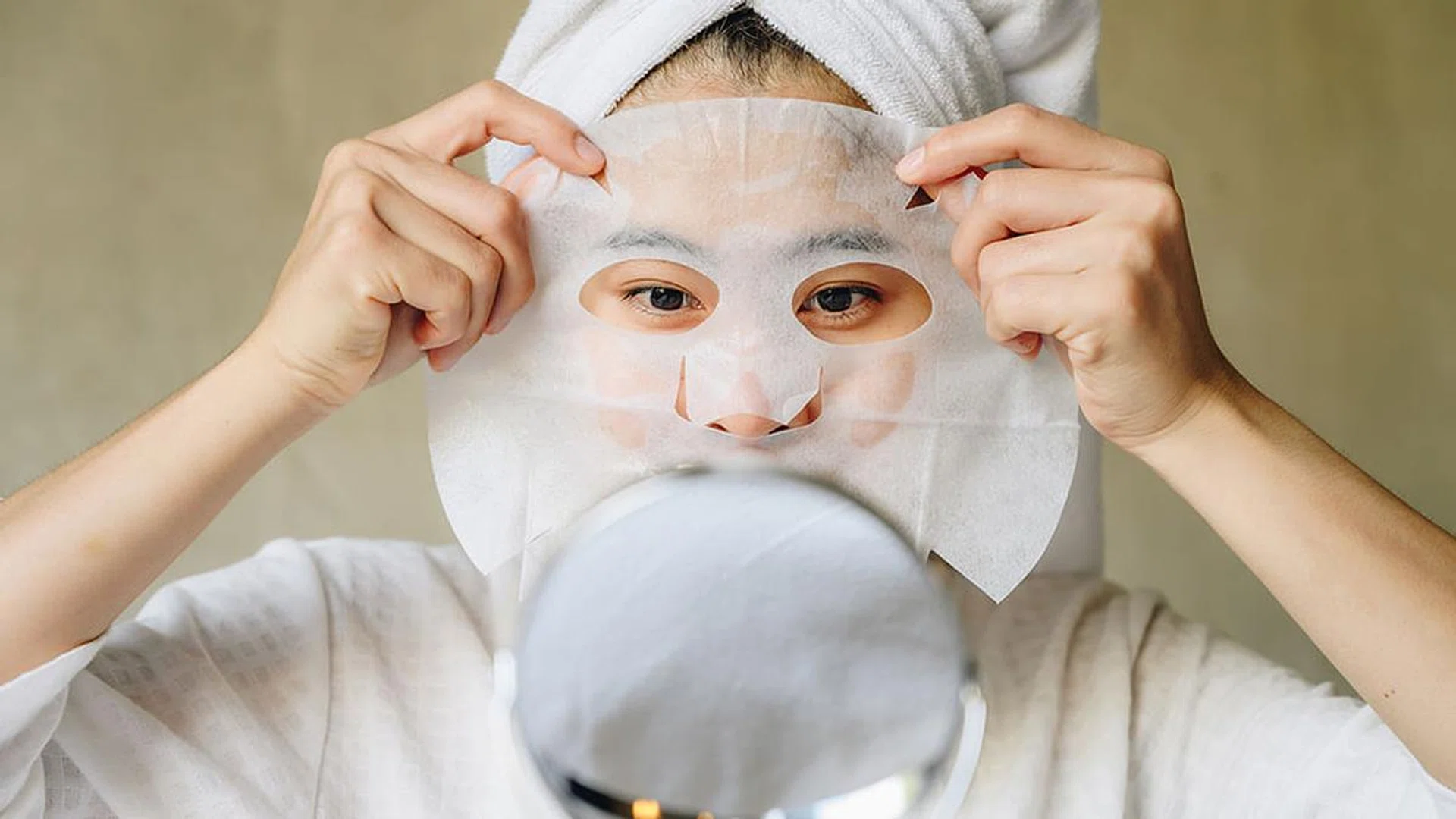 Mother's Day Gift Guide- For the Beauty-obsessed Mums-Feature Image copy