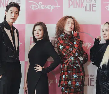 Super Junior’s Kim Heechul, Lee Sunbin, Song Wonseok, and YouTuber Ralral On Pink Lie