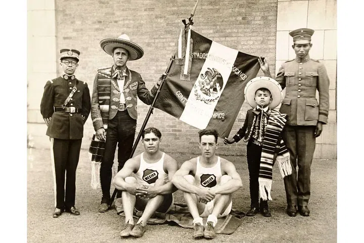 Mexican athletes before boarding a ship to the Olympic games in Paris. Photo: Getty