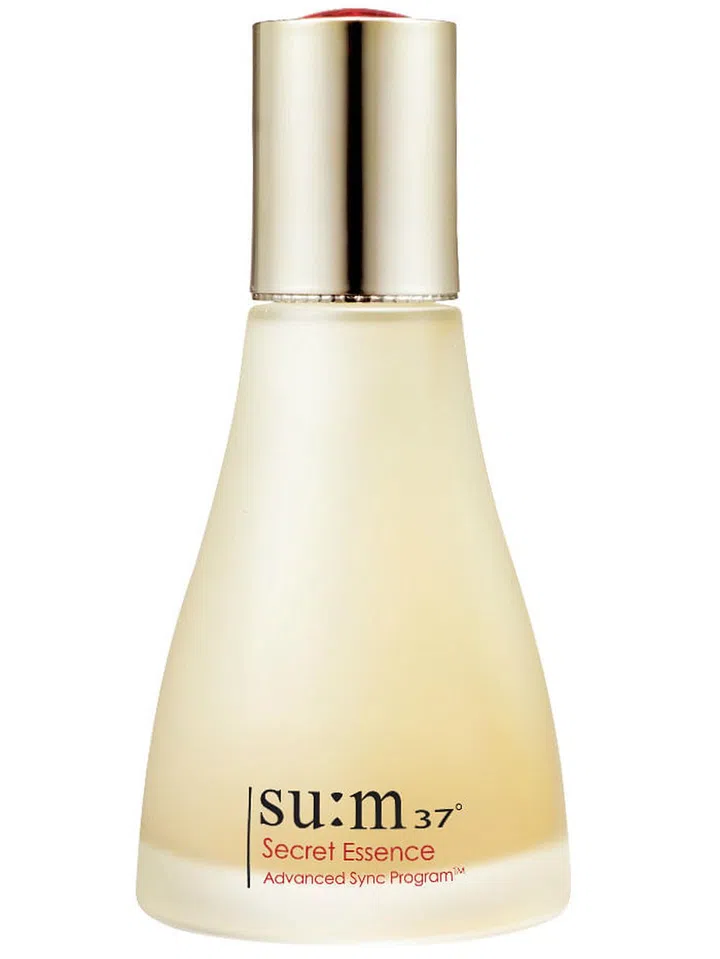 Give your skin the strength it needs to fight against stress and pollution with Secret Essence. A skincare booster derived from a natural fermentation process and formulated with a patented ingredient, Cytosis® (made from the extracts of over 80 different kinds of local plant varieties), the essence is meant to improve the texture, tone, brilliance and firmness of skin. Pat onto skin after applying toner to enhance the efficacy of your other skincare products as hydrated skin allows for better absorption.
Photo: Courtesy