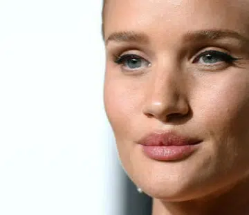 Rosie Huntington Whiteley's luscious pout is #lipgoals. Photo: Getty