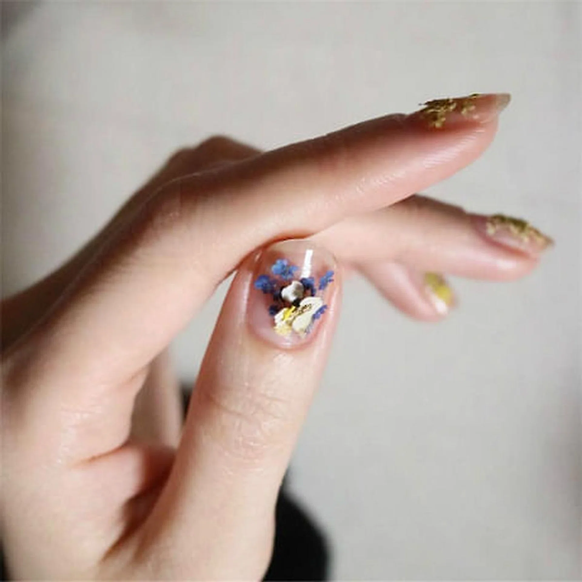 dried flower nails bouquet nails cuticle cuffs korean nail art trends unistella singapore - thumb