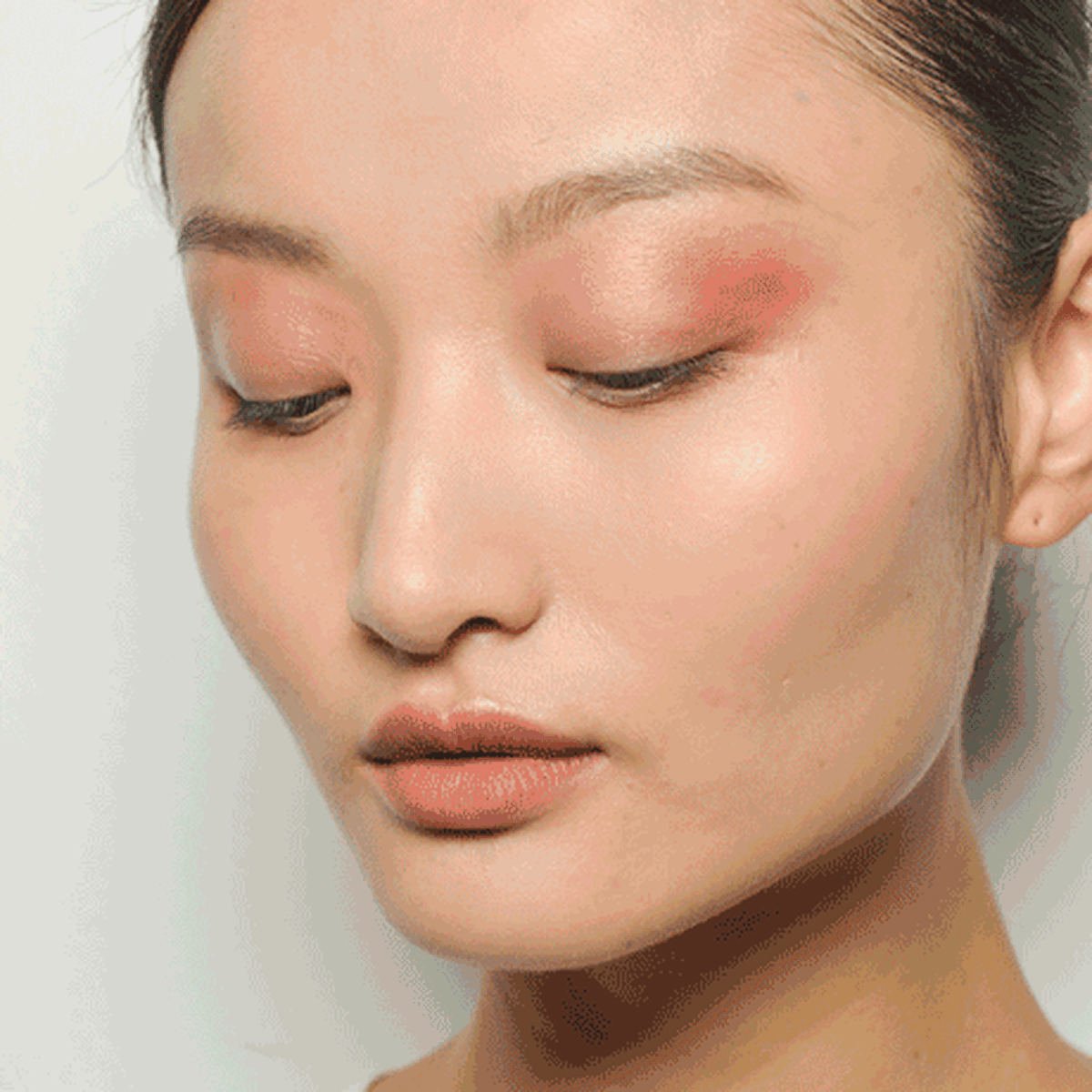 best makeup palettes different looks - feminine smoky natural bright - singapore