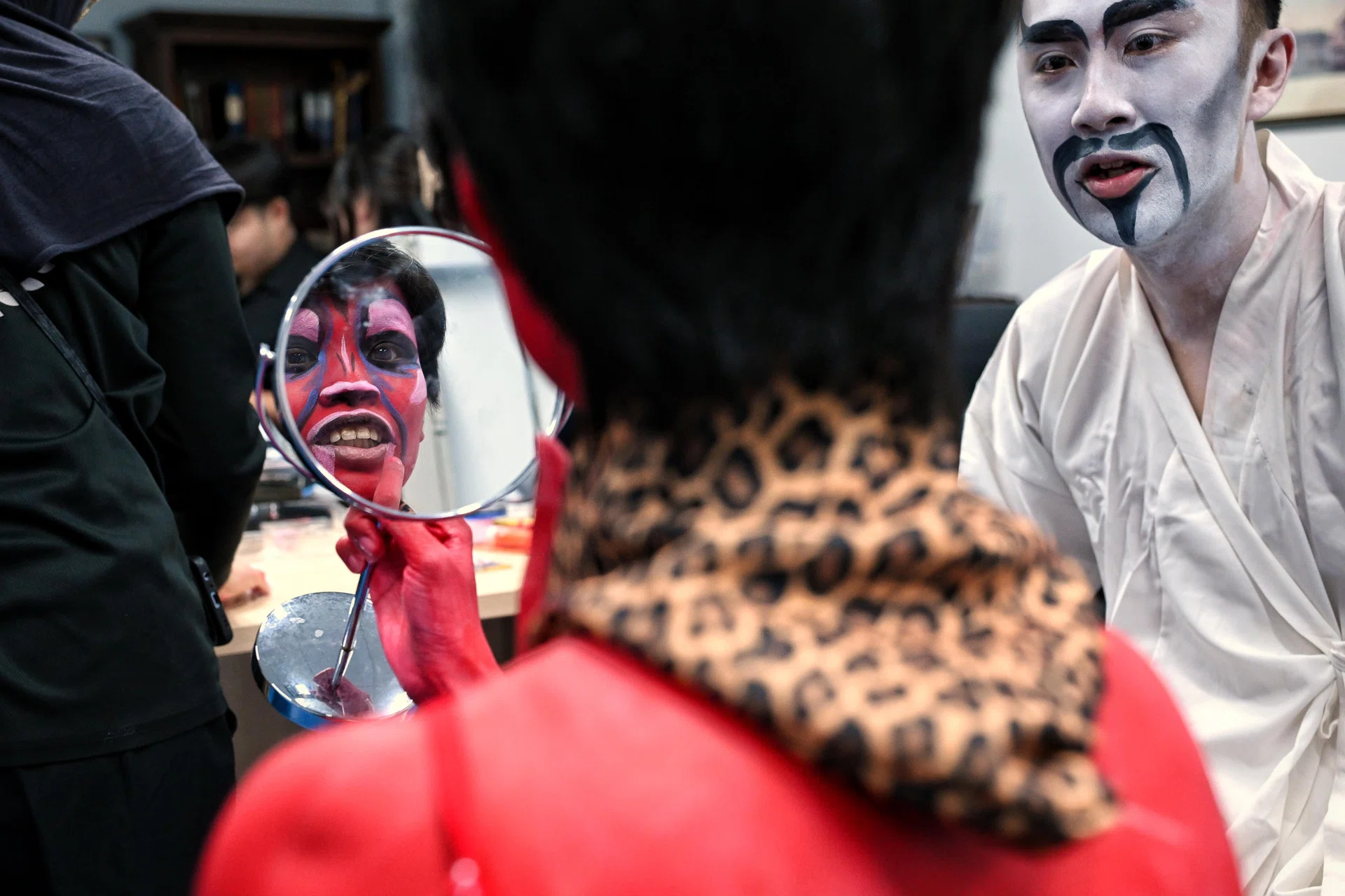 ST20240918_202442800939 Kua Chee Siong/ kxhalloween27/
Profile of scare actors, Nasita Nasrul and Jonathan Cheong at Haw Par Villa on Sep 18, 2024.
Singapore may not have autumn leaves, but Singaporeans can tell the end of the year is near when the Halloween scares arrive, most notably at Universal Studios' Halloween Horror Nights.
Behind the scenes, a group of scare actors and technicians make these frights and effects possible. These workers (both seasoned veterans and fresh faces) share how it feels to make a living by scaring others.