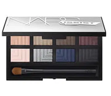 eyeshadow T
