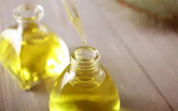 skin_benefits_of_vitamin_e_900px