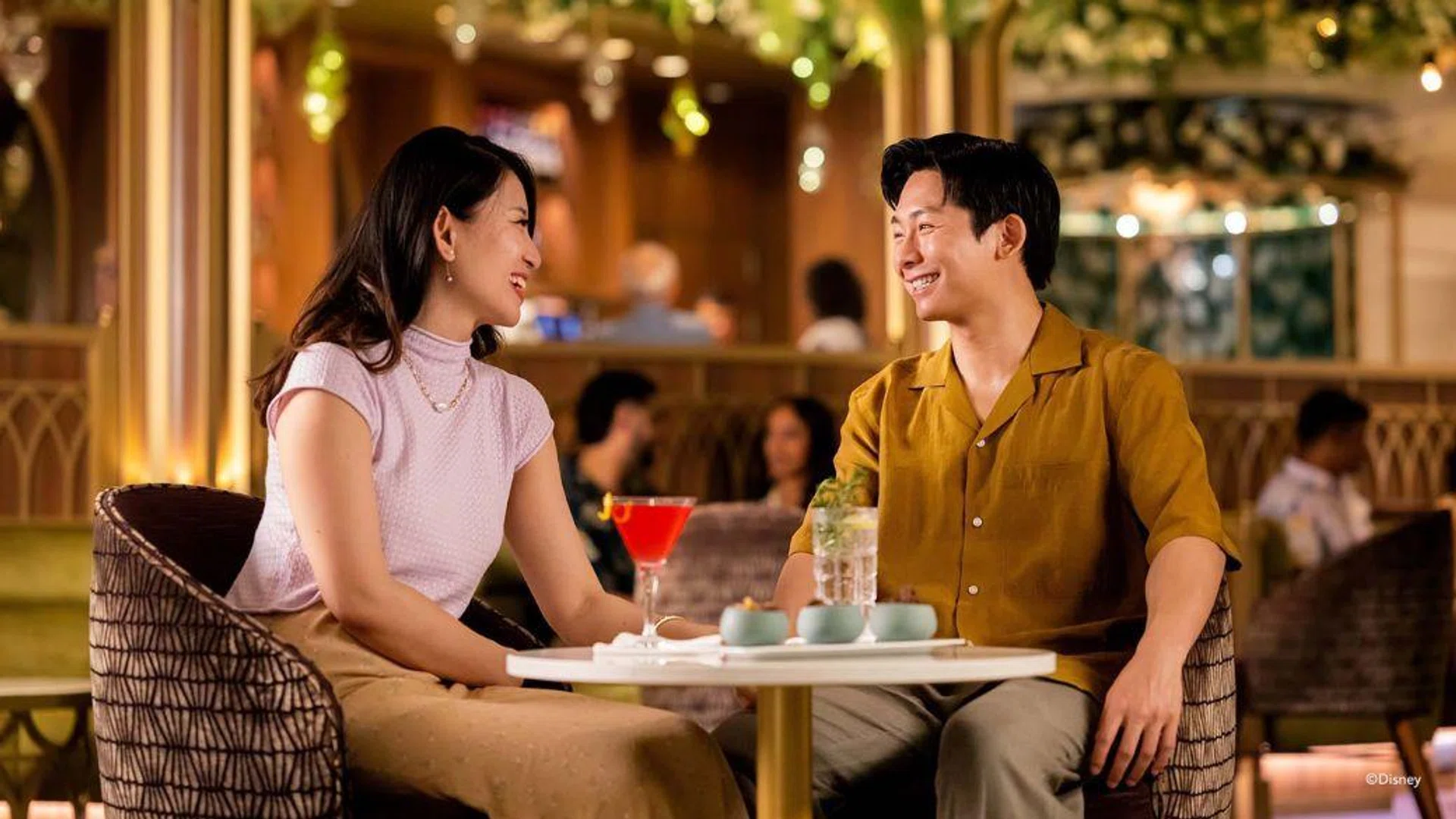 disney-cruise-singapore-adventure-cocktails-with-friends-kv