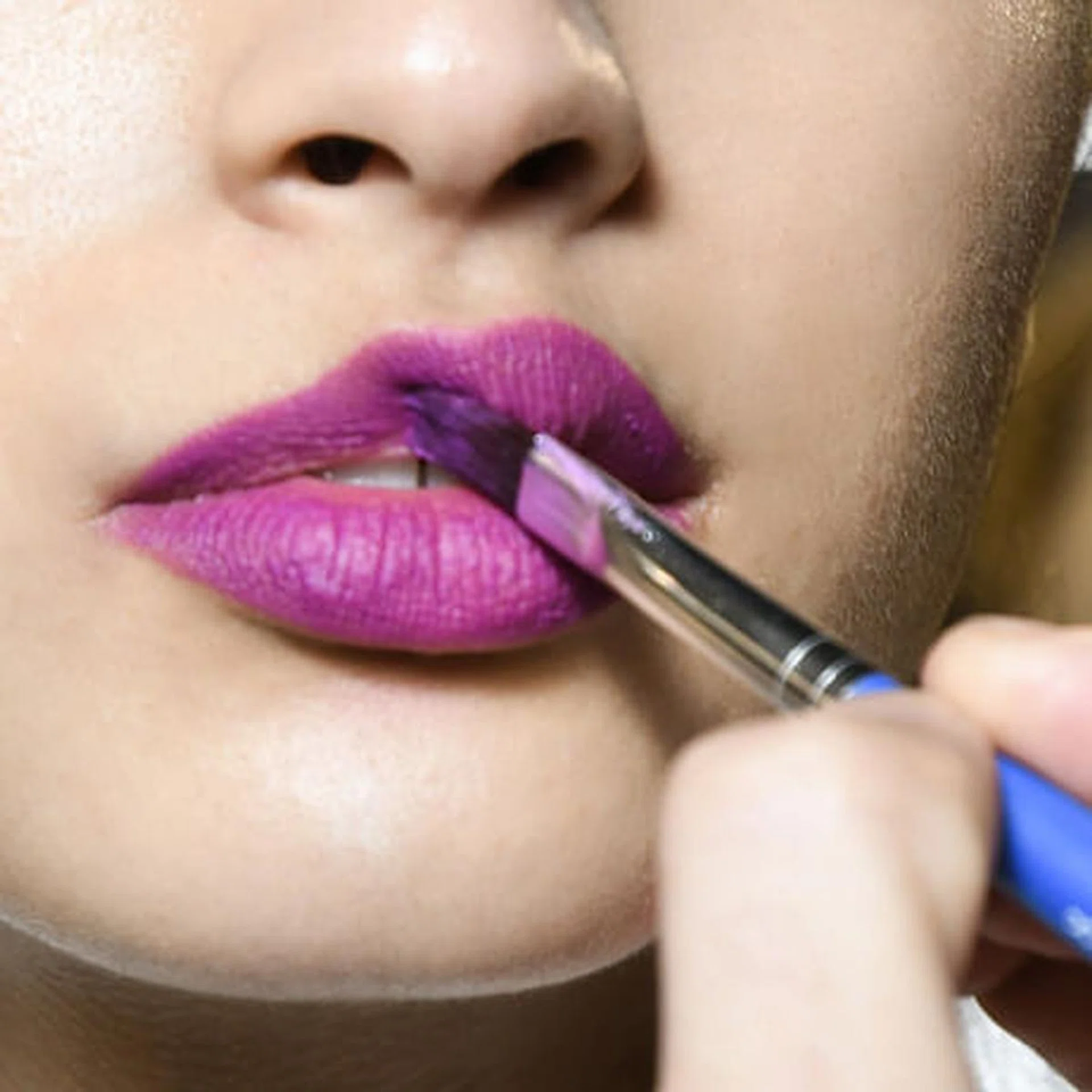best_lip_primers_for_smoother_lips_long_lasting_lipstick_no_feathering_singapore_-_thumb1