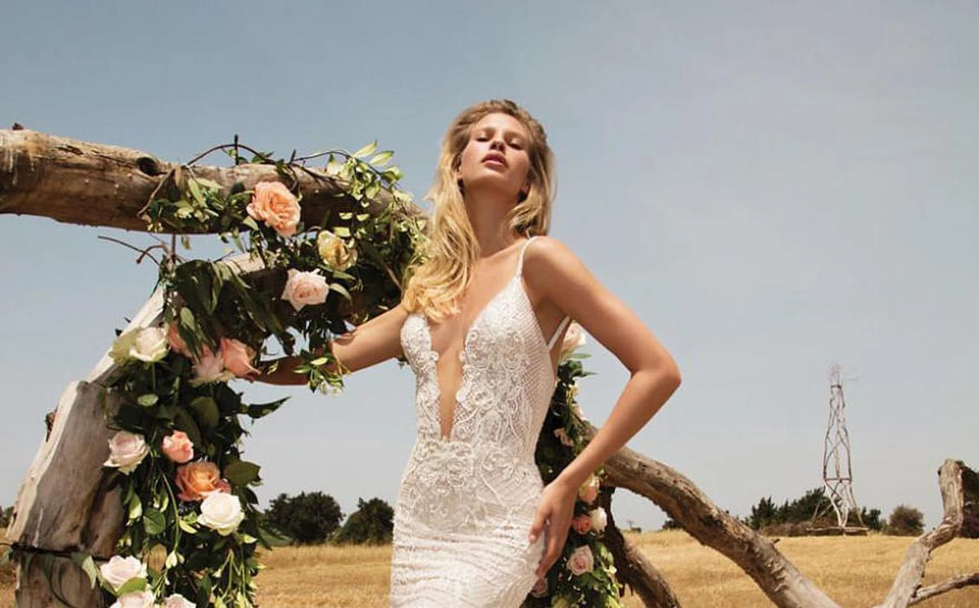 posing_for_wedding_photos