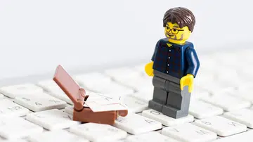 types-colleagues-singapore-work