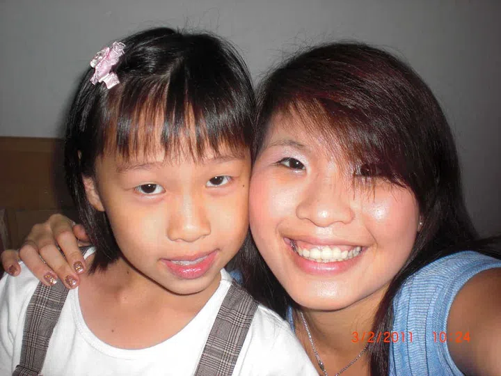 Jazlyn and her stedaughter some 10 years ago.