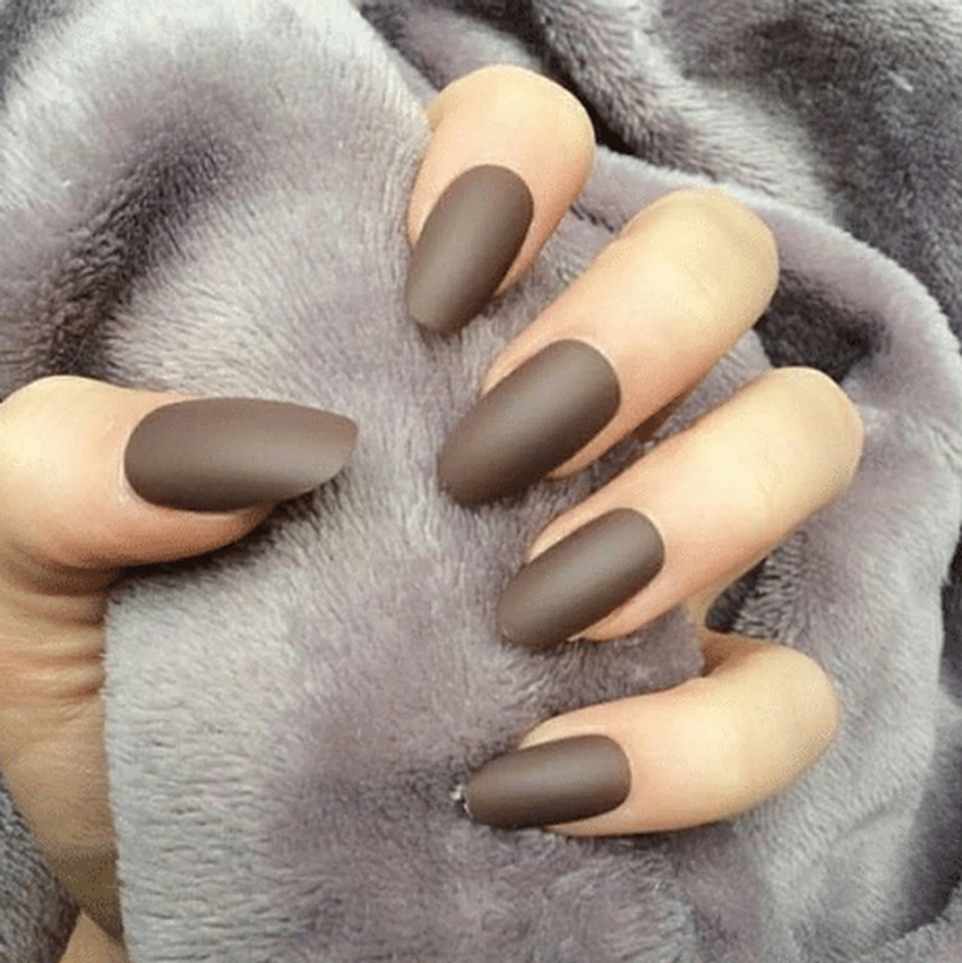 The most stylish nail polish options to look professional at work
