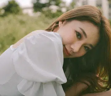 Mong-Chin-Glowing-Skin-Tips-The-Face-Shop