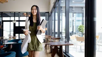 gen z office lady 