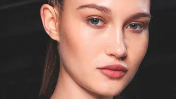 These powders go beyond just masking imperfections on your face