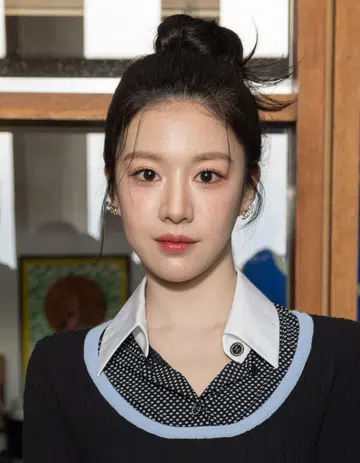 Go Youn Jung
