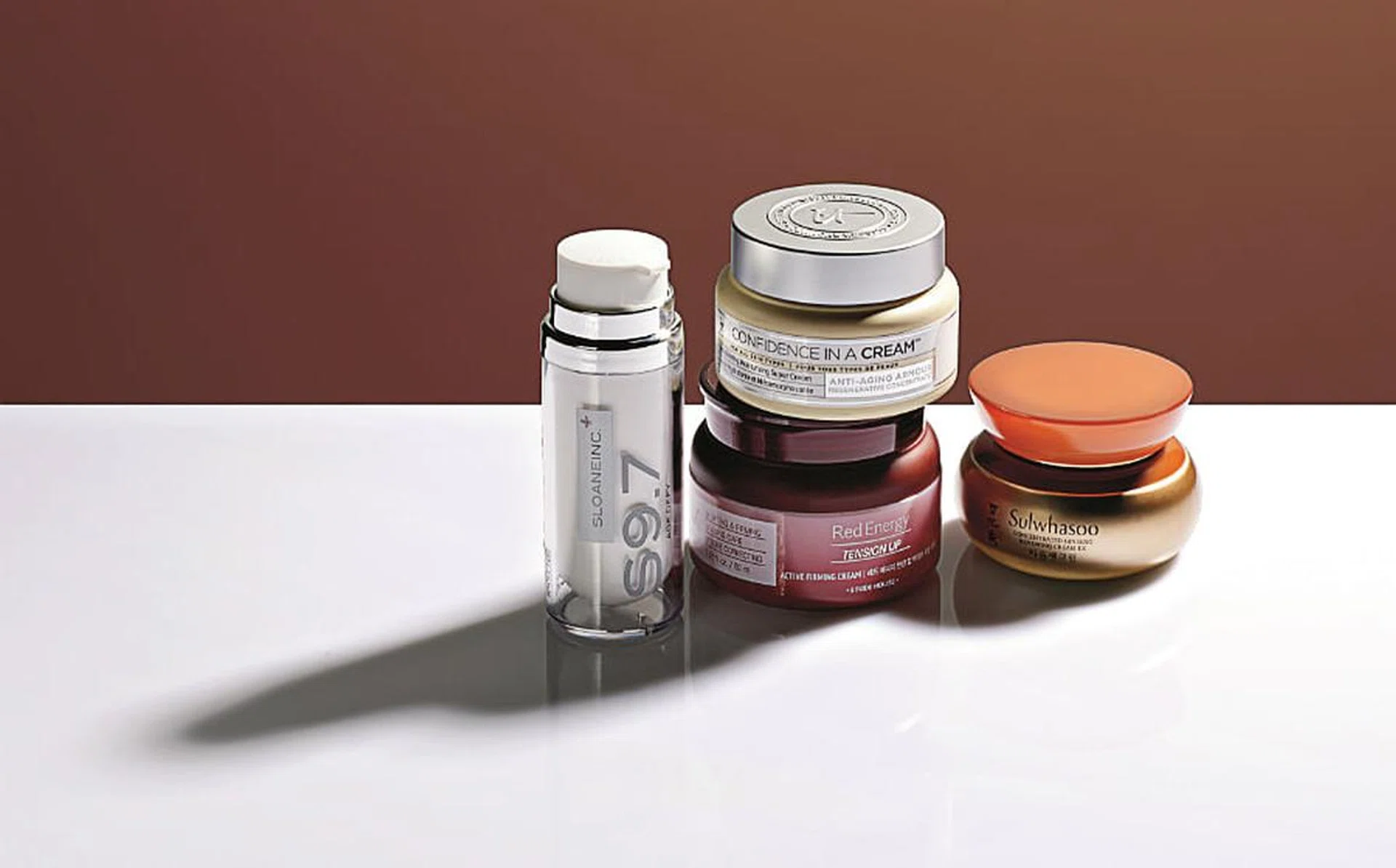 4_anti-ageing_face_moisturisers_to_get_firmer_smoother_skin_900px