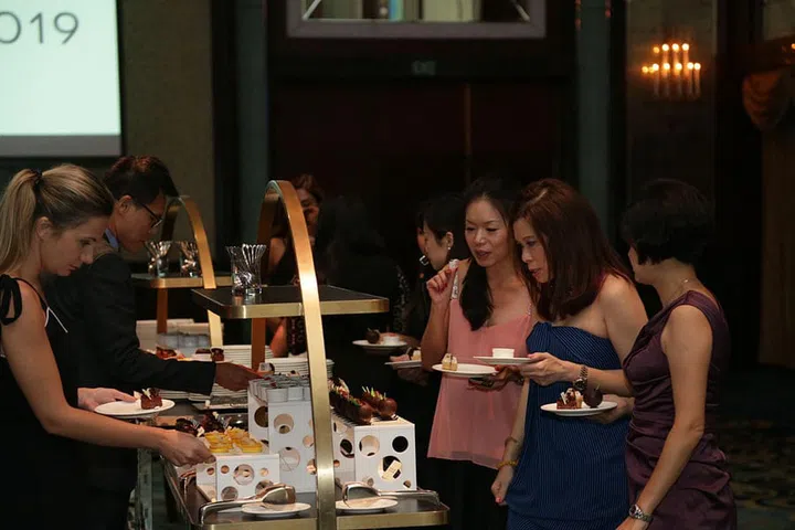 Shangri-La Hotel Singapore dessert bar
