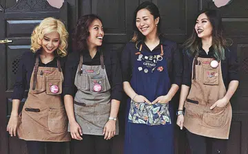 women_bartenders_kino_soh_rect_