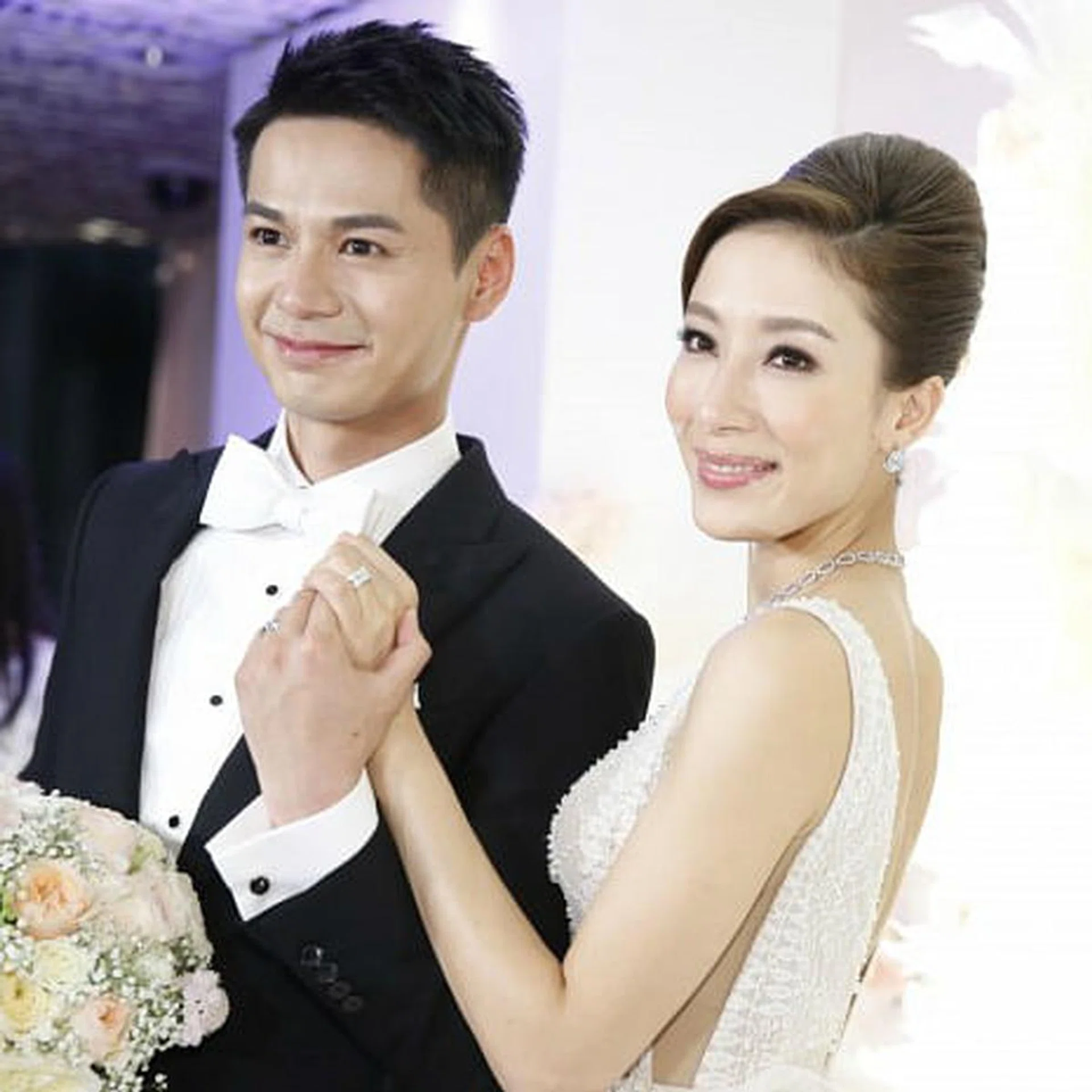 tavia-him-wedding-7_tn