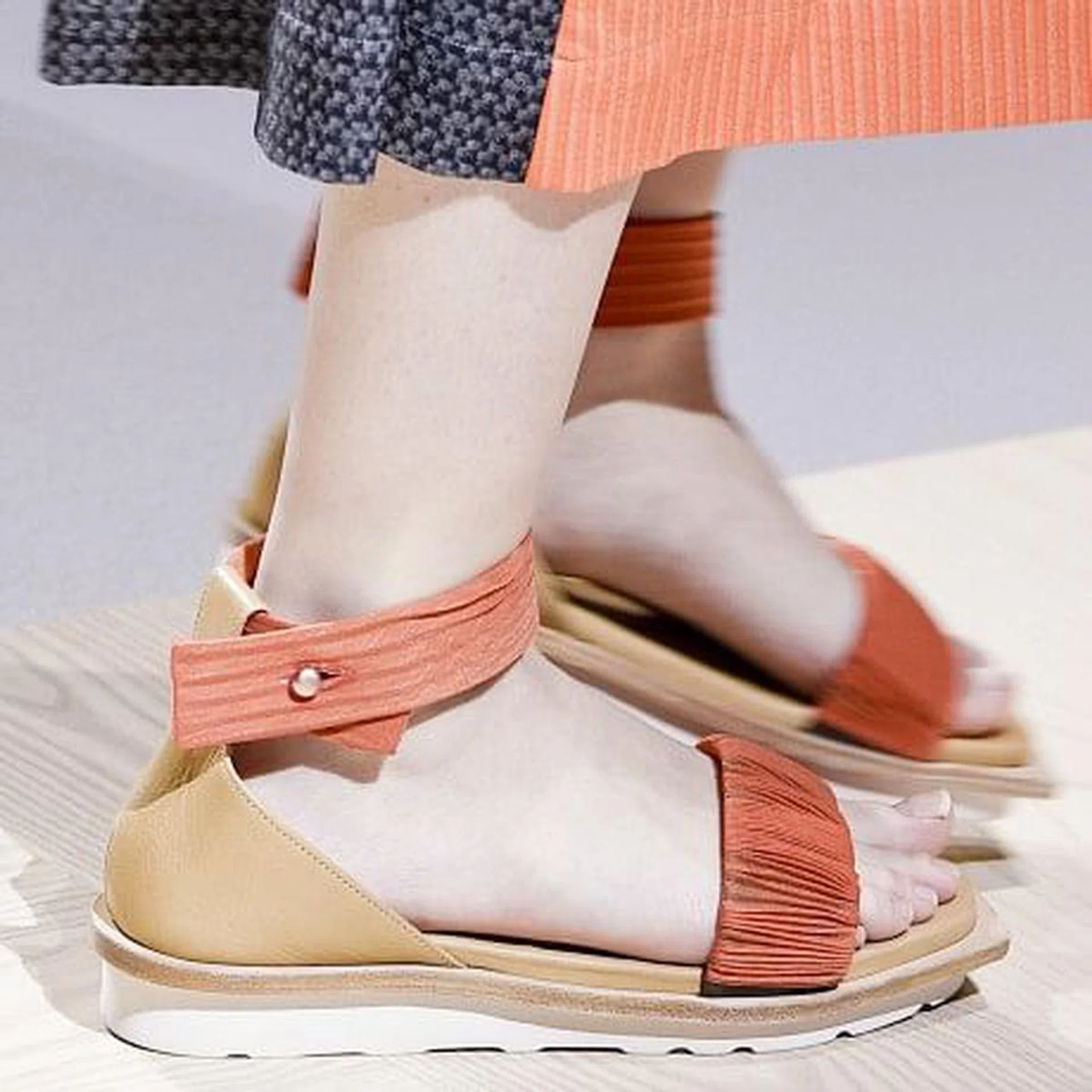 Sleek stylish sandals you can comfortably wear for the weekend - thumbnail