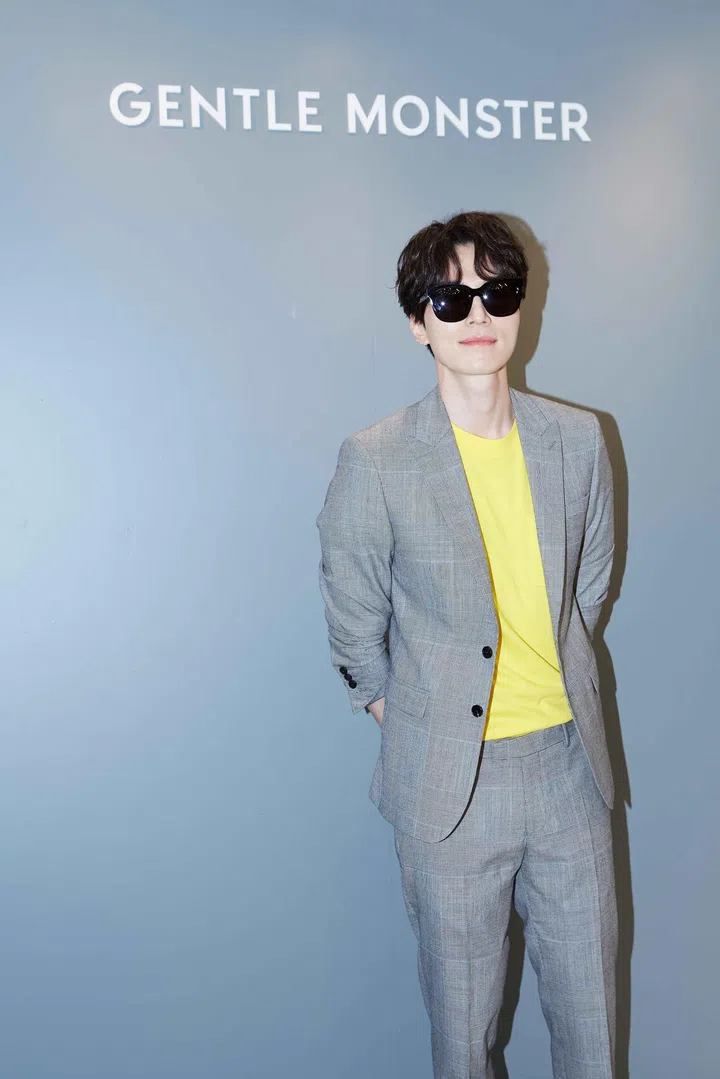 super-cool-eyewear-store-gentle-monster-is-now-in-singapore-her